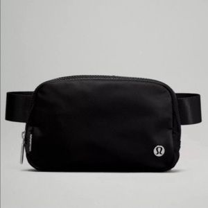 Lululemon • Everywhere Belt Bag • NWT
